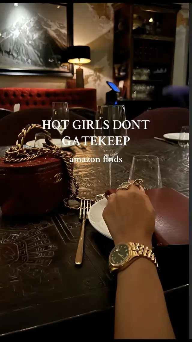 A post by @junexnicole on TikTok caption: how to elevate your outfits ✨ #officeattire #corporatelife #corporatefashion #realisticoutfits #howtodressforwork #comfortableoutfits #workoutfit #corporatestyles #officeattire 