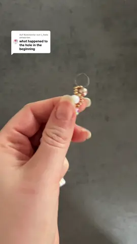 A post by @innava.jewelry on TikTok caption: Antwort auf @L_feels #tutorial #beads #smallbusiness #handmadejewelry #viral #fyp #friendshipbracelets #beadsjewelry #handmade #bracelettutorial #makethefriendshipbracelets #stepbystep #tylorswift #braceletmaking #diybracelet #erastour #ttpd #thetorturedpoetsdepartment #swiftie 