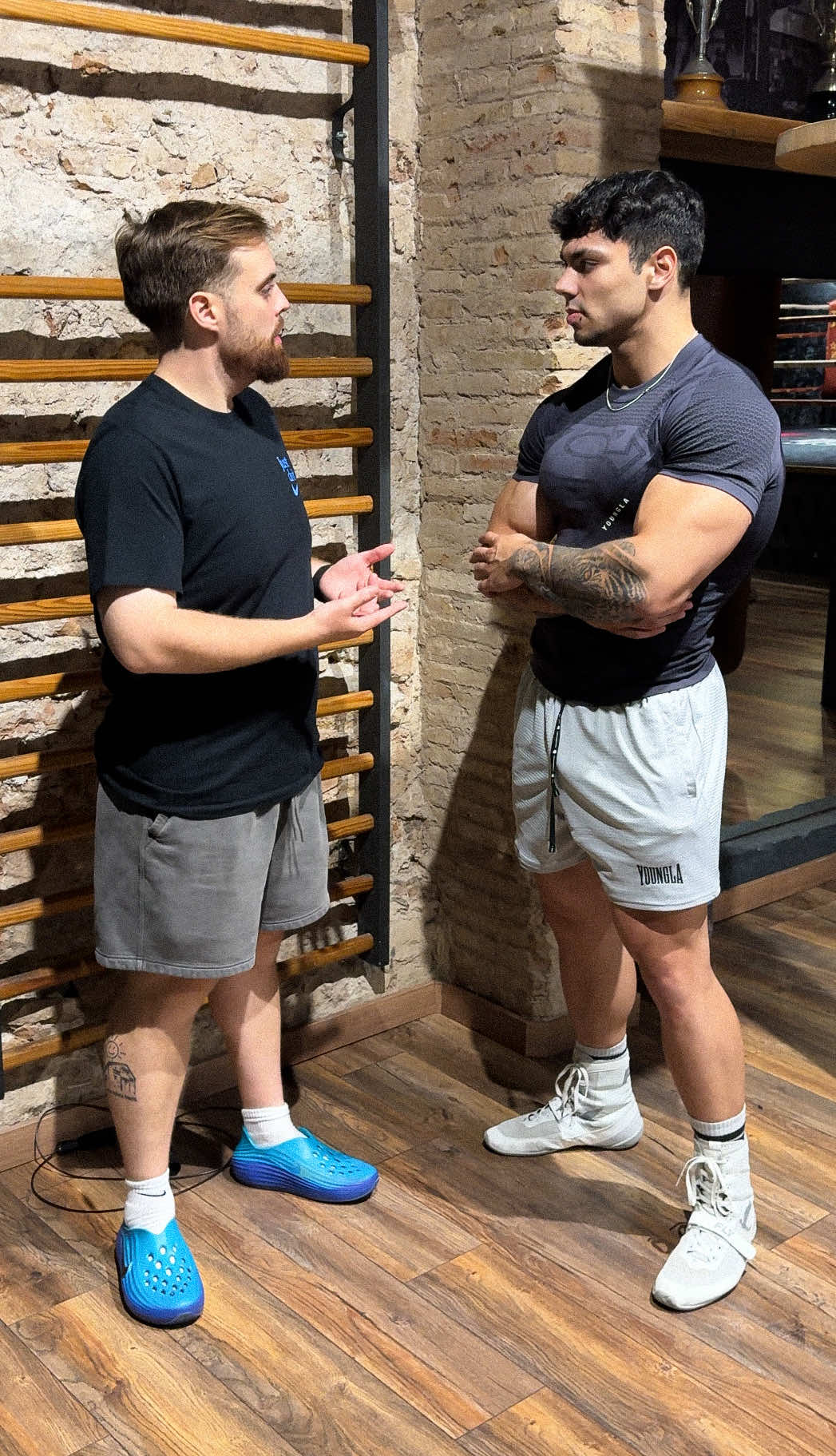 A post by @andoonig on TikTok caption: 2h suficiente #gym #fitness @Ibai 