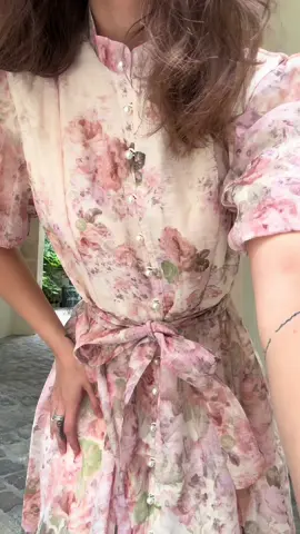 A post by @lapetite___parisienne on TikTok caption: LAPETITEPARISIENNE.CO