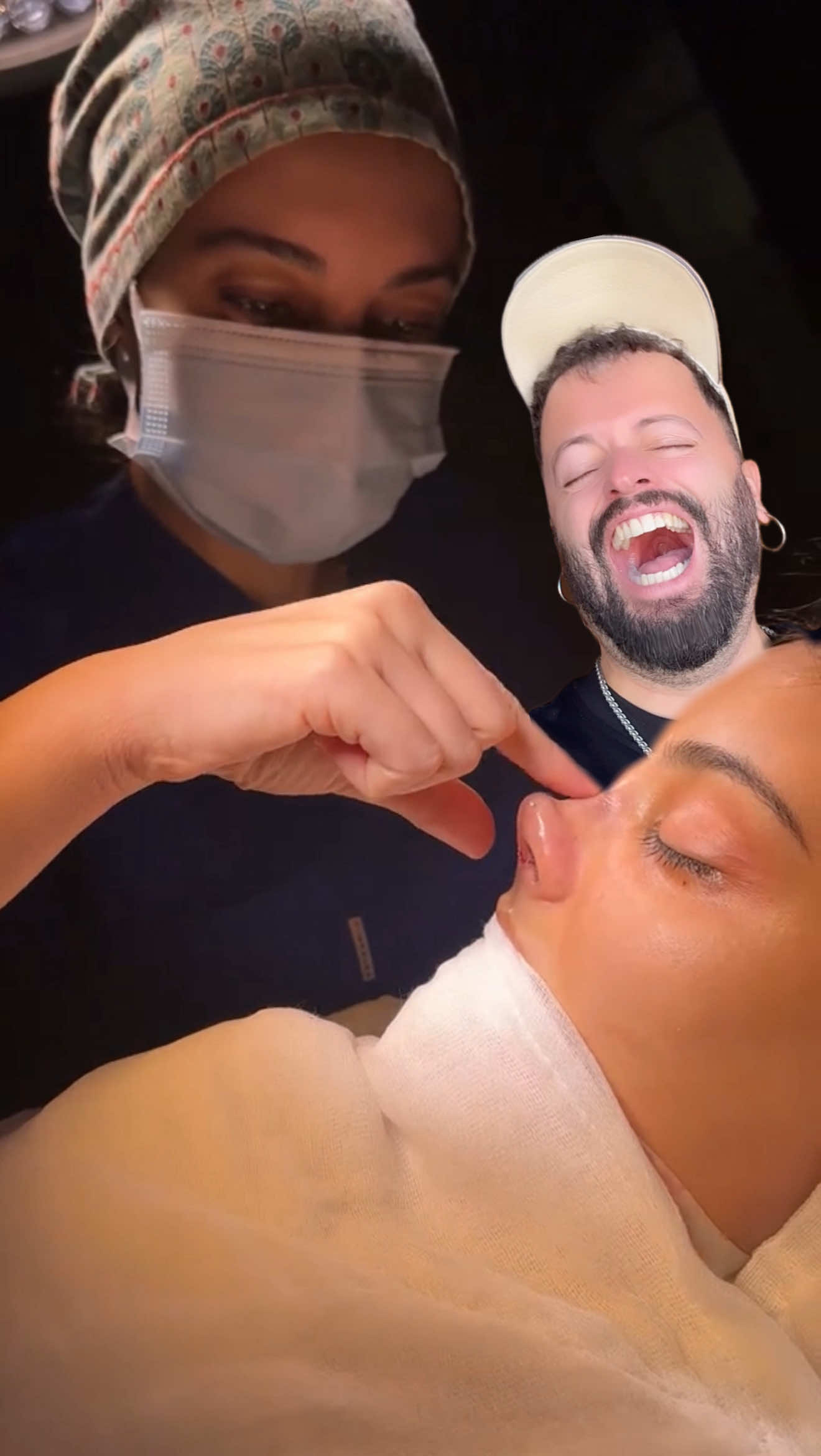 A post by @xurxocarreno on TikTok caption: ¿Qué narices pasó aquí? — ⚠️Comedia⚠️