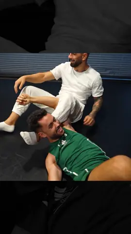 A post by @thegrefg on TikTok caption: Me acaba de reventar @Ilia Topuria 