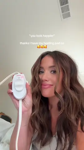 A post by @cecilybauchmann on TikTok caption: the ultimate comfort🫶🏼✨#girlthings #heatingpad #mom #motherhood 