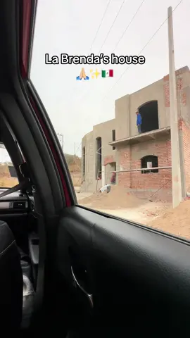 A post by @brefran77 on TikTok caption: Sigo sin creerme que estoy cumpliendo este sueño poco a poco gracias a Dios y a ustedes! 🥹🙏🏼🫶🏼 
