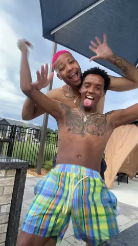 A post by @soundslikexbllyy on TikTok caption: Lmao it’s bouncing 🤣😈 #fypシ 