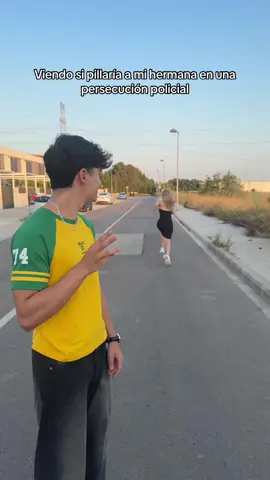 A post by @alvaritobarras on TikTok caption: Jajajajaj porque corro tan raro @Tati 