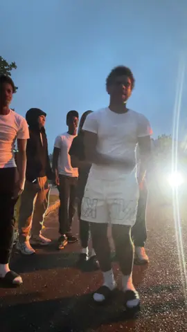 A post by @randomphillyboul on TikTok caption: #viral 
