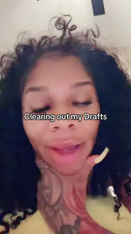 A post by @benzsnowww on TikTok caption: Clearing out my drafts😂😂😂I notice I just be yapping sometimes 😂😂#soicalmedia #fyupp #trendyyy #contentcreator #Tatcha 