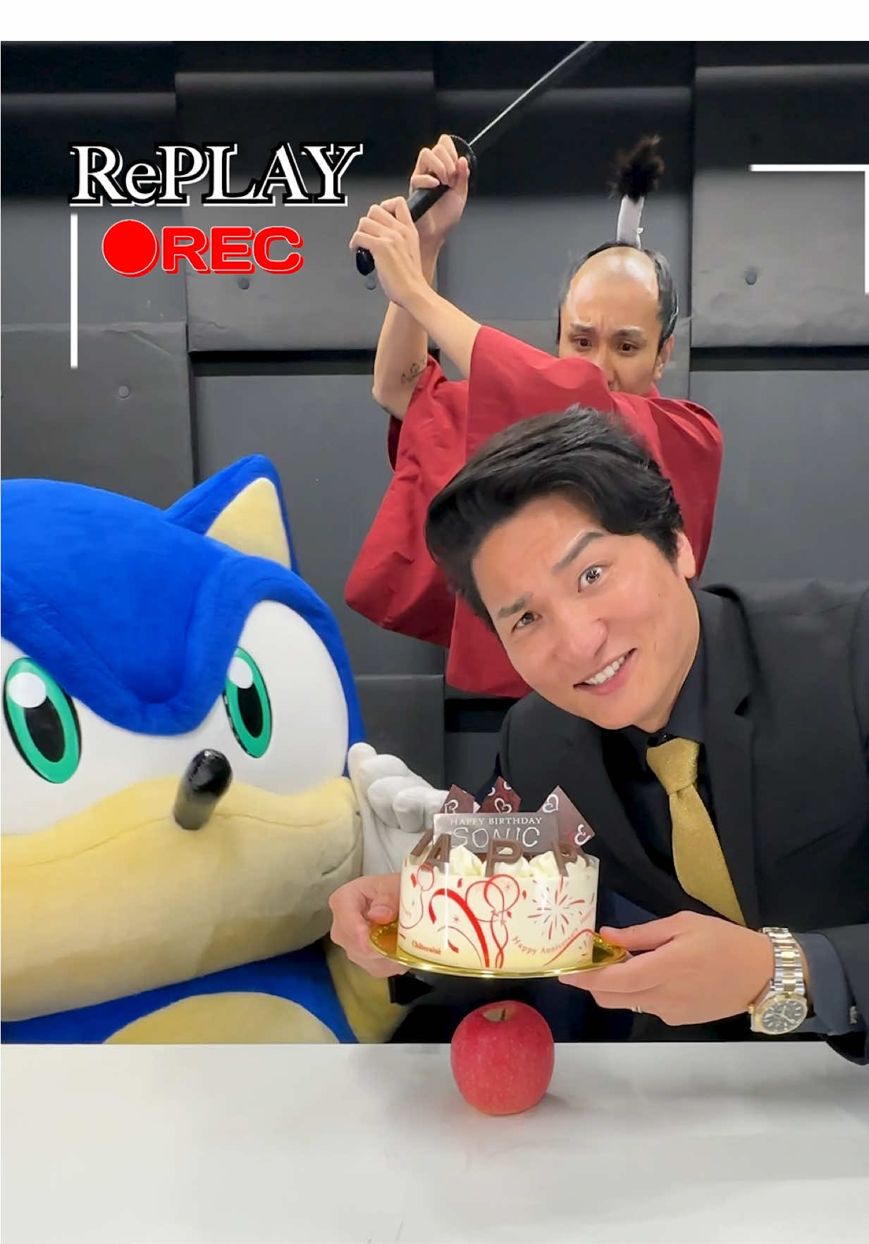 A post by @satoyu727 on TikTok caption: #sonicbirthday #sega #sonic  @SEGA Official @Gockey🇯🇵SAMURAI⚔️ 