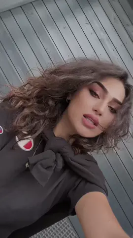 A post by @alexandradum7 on TikTok caption: #beyourself #foryou #❤️❤️viralll #foryoupage #fy #romania🇷🇴 #fy #fyp 