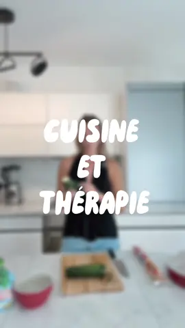 A post by @melanietherapie on TikTok caption: 🍽️ AU MENU : Est-ce que je dois me remettre avec mon ex ? Tarte à la courgette / Fêta BON APPÉTIT (et bonne visualisation) 💛 #cuisine #cuisineettherapie #therapeute #recette #ex #relation #relationamoureuse 
