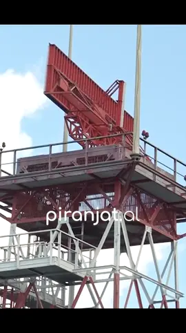 A post by @piranjatofficial on TikTok caption: Dështimi i paralajmëruar i Air Albania. Pj. 6 #piranjat #piranjatshow #albaniantvshow #foryourpage #fyp 