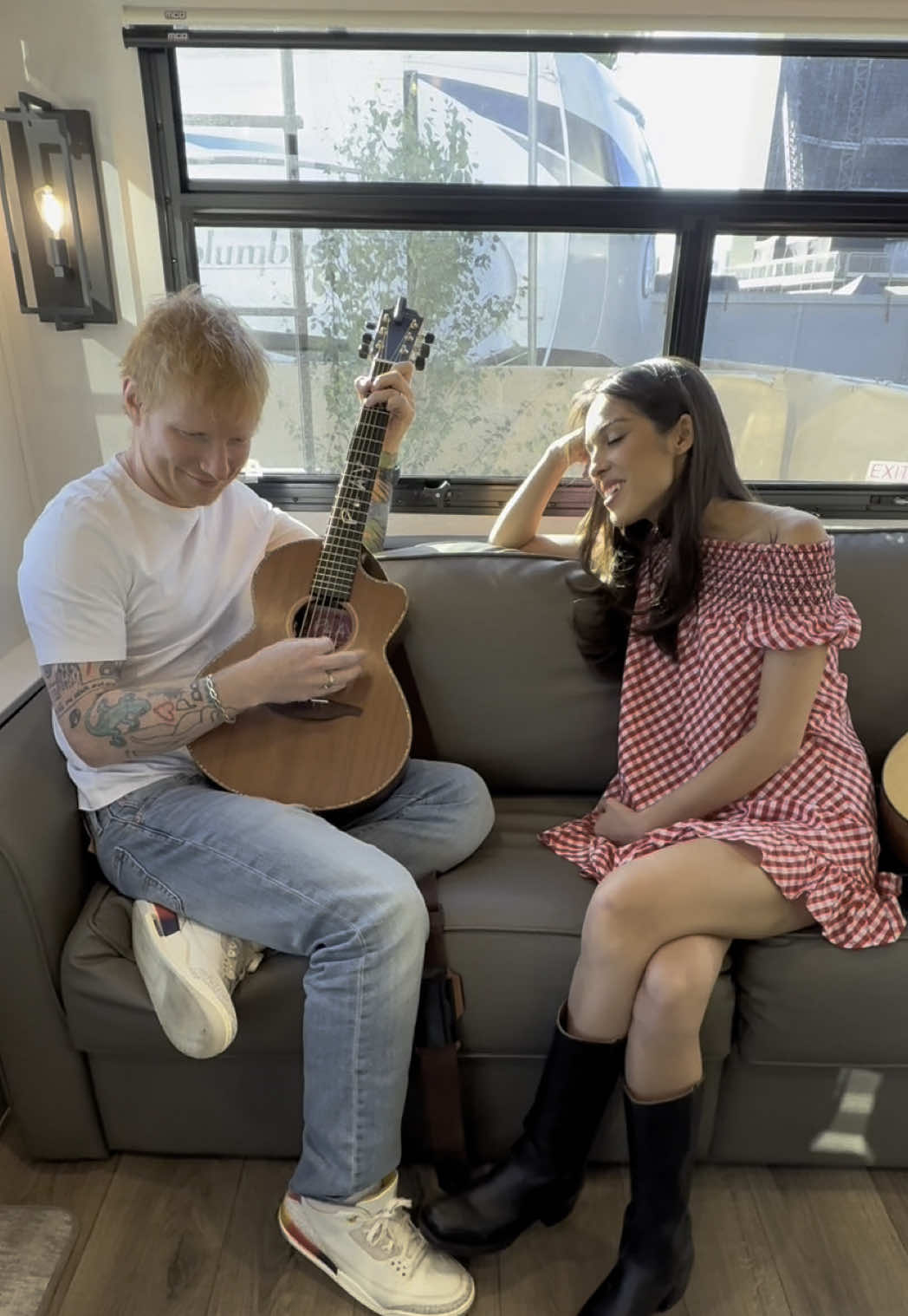A post by @edsheeran on TikTok caption: Saw you guys mash these two songs up on TikTok so thought we’d do it in real life @Olivia Rodrigo 