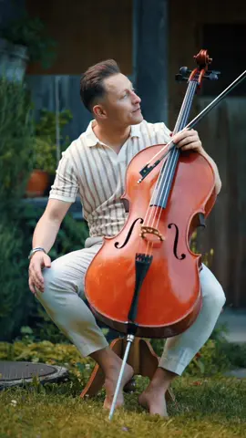 A post by @jodokcello on TikTok caption: Abrazame - Julio Iglesias #cello #coversong #music 