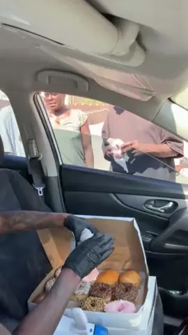 A post by @beauty2thestreetz on TikTok caption: Daily Donuts services keep me connected with the community. I’m grateful for the donations from @glaze.lv @ilovesainthonore 