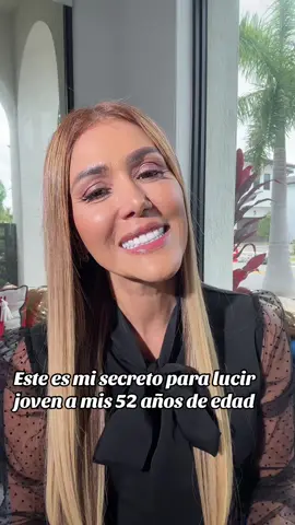 A post by @adelgaza20 on TikTok caption: Este es mi secreto para sentirme joven por dentro y por fuera❤️  Hoy te lo comparto en mi Mega Live alas 11 pm pst or 2 pm regístrate para que no te lo pierdas…#megalive #reveratrol 