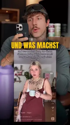 A post by @christian.wolf on TikTok caption: Ist eine Bikini Figur ein dummes Ziel? Nein. Denn auch wenn niemand einen gewissen Körper haben muss, um in irgendeine Kleidung zu "dürfen", ist es okay, wenn ihr Ziele habt. Diese müssen und sollten aber nicht aus Selbsthass oder zwang kommen - sondern aus Motviation und Routinen die Spaß machen. Was mir dabei sehr geholfen hat: - Spaß an Krafttraining finden - geile Protein Shakes finden, die so lecker schmecken dass man sich jeden Morgen drauf freut - Zucker & Kalorien sparen bei Dingen, bei denen man keinen Unterschied merkt (zb Chunky Flavour im skyr) - und sich dann aber auch Dinge gönnen, auf die man ultra Lust hat und die nicht unbedingt "gesund" sind (bei mir zb Eiscreme)