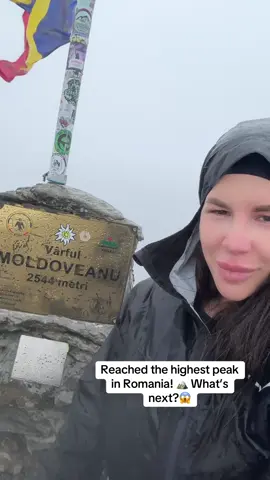 A post by @mirunamilu1 on TikTok caption: #foryou #mountains #varfulmoldoveanu 