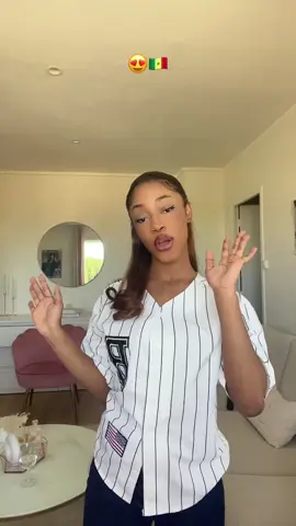 A post by @kim__makosso_2 on TikTok caption: Alors vous me donner la nationalité ? 😍🇸🇳 @𝒦𝐼𝑀 𝑀𝒜𝒦𝒪𝒮𝒮𝒪 👑 #pourtoi 