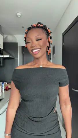 A post by @naimadasilva on TikTok caption: Ich mag diesen Trend eigentlich nicht 😂😂😂