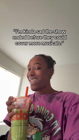 A post by @mooneymusicals on TikTok caption: #glee walked so #hsmtmts could run #greenscreen #skit #theatrekid #hamilton #fyp 