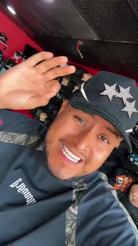 A post by @vicente_ochoa on TikTok caption: ENCONTRAMOS GORRAS CON @elmorrohats1 🧨  📍 500 W 84th Ave Unit 3 Denver, CO  80260 Estados Unidos