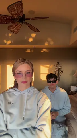 A post by @carolcastromx on TikTok