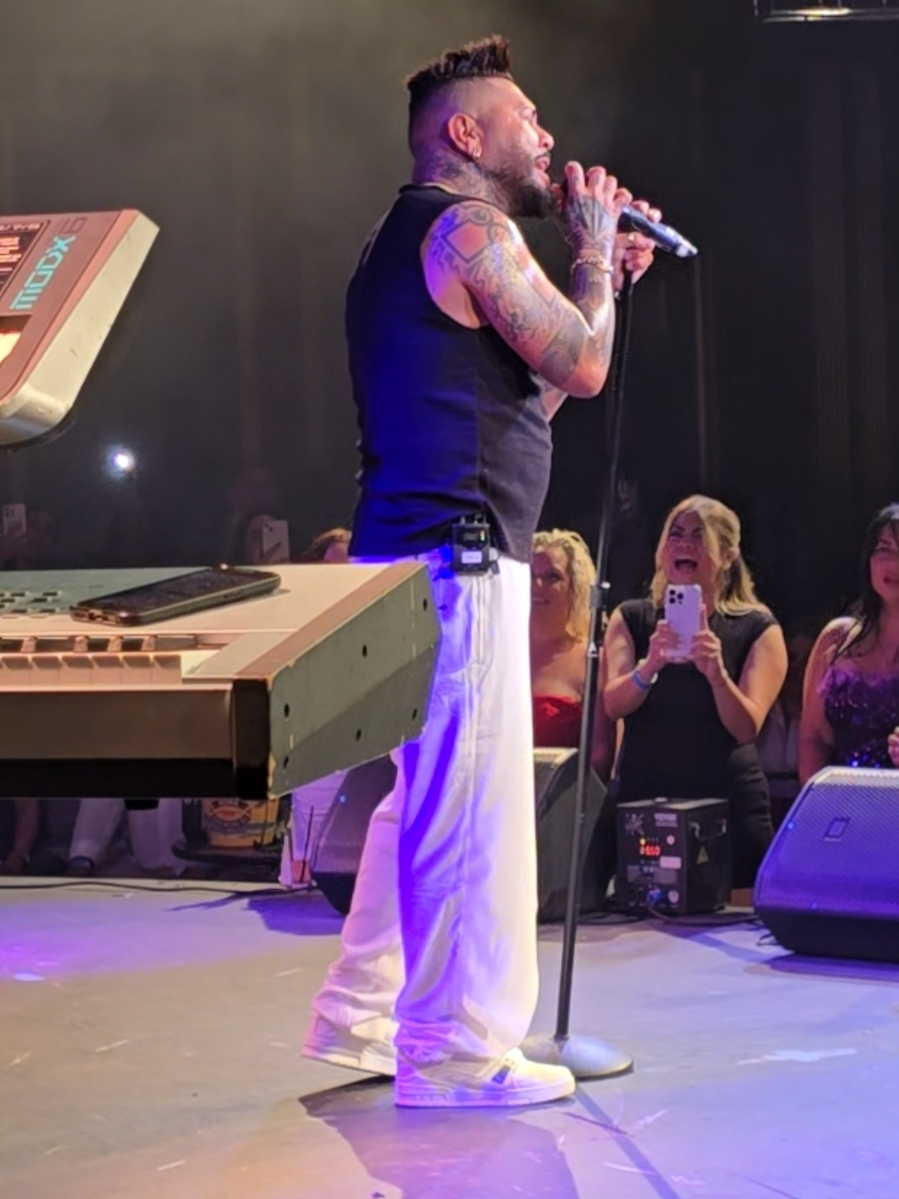 A post by @los_chacalitos2 on TikTok caption: #aymidios @Chacal Original 