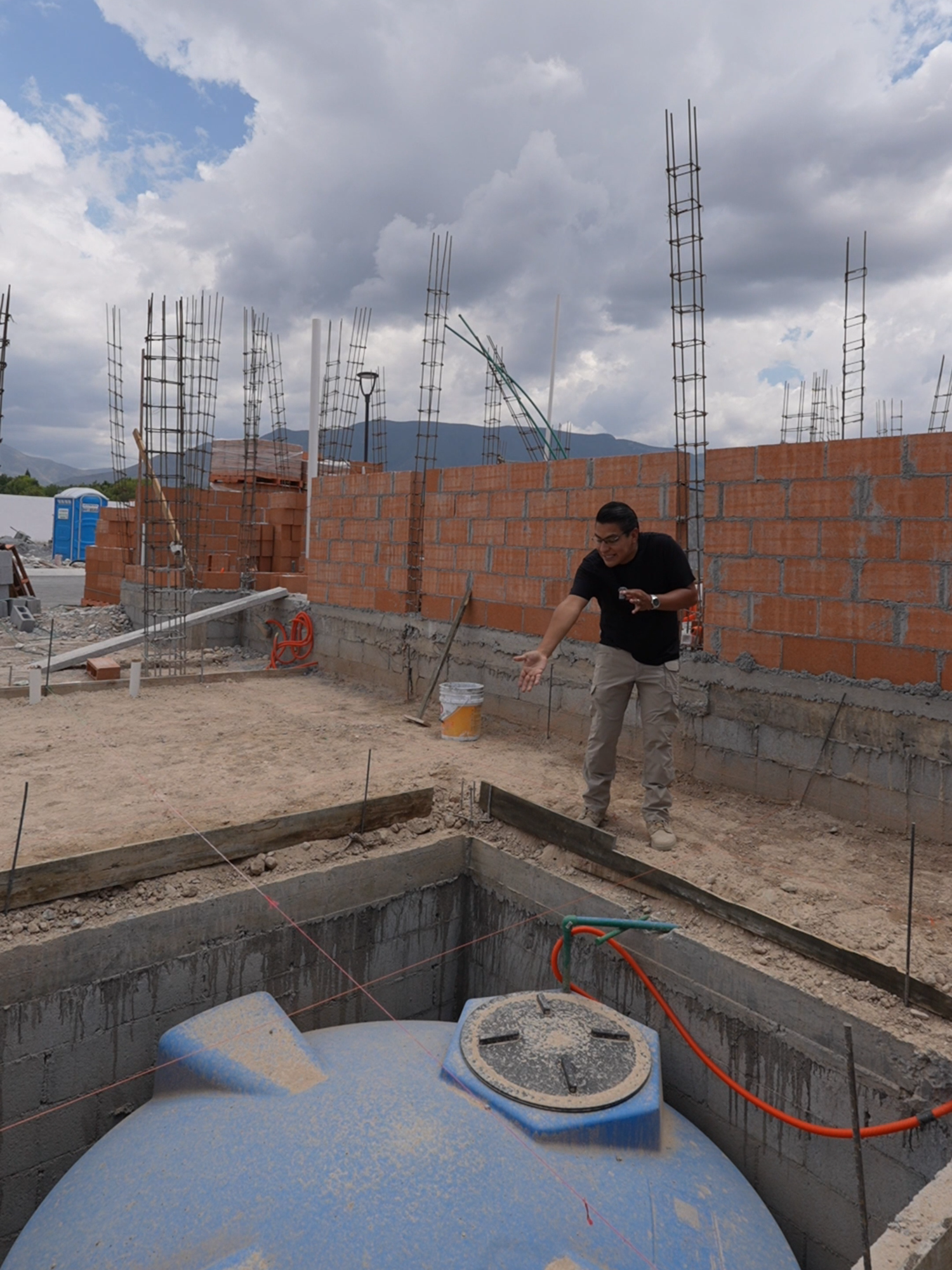 A post by @juve3dstudio on TikTok caption: Por esta razón enterramos la cisterna así #juve3dstudio #juve3d #construccion #viral
