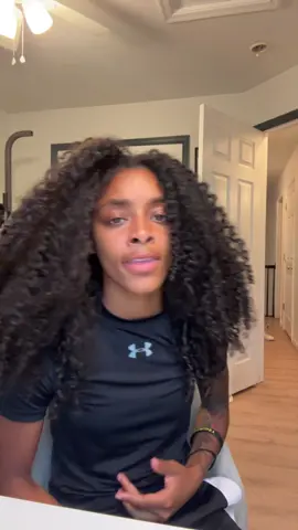A post by @curlyhairniyahh on TikTok