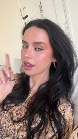 A post by @kateplus8ft on TikTok