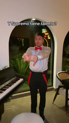 A post by @supremolives on TikTok caption: Y Supremo tiene talento?