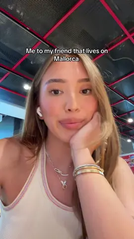 A post by @adorable_caro on TikTok caption: Dream day. @Kelly & Luna #mallorca