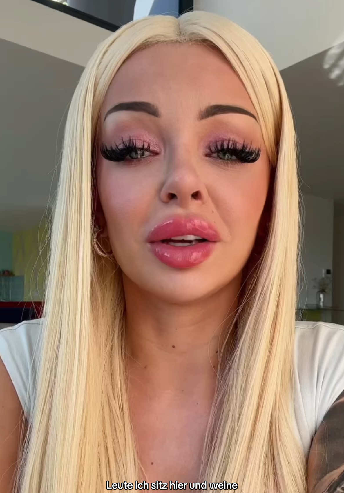 A post by @katjakrasavice on TikTok caption: 😭