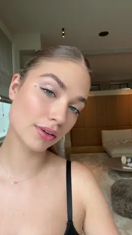 A post by @roxydekker on TikTok