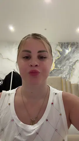 A post by @carmenborr3 on TikTok