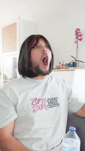 A post by @malikbouti on TikTok caption: Il est resté choqué 😂 #humour #couple #omg 