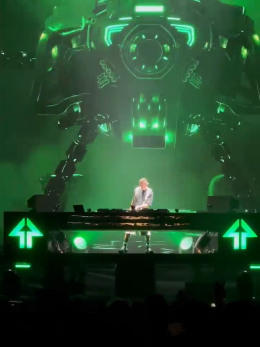 A post by @gabryponte on TikTok caption: San Siro #ep1 ep1