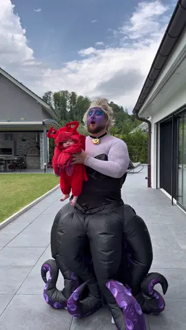 A post by @nicocaponecomedy on TikTok caption: 🤣🤣🤣🤣