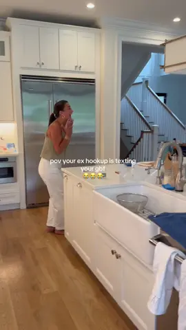 A post by @barstoolsports on TikTok caption: The dance 😂 @itgirl (via:@Bridget Nunan) 