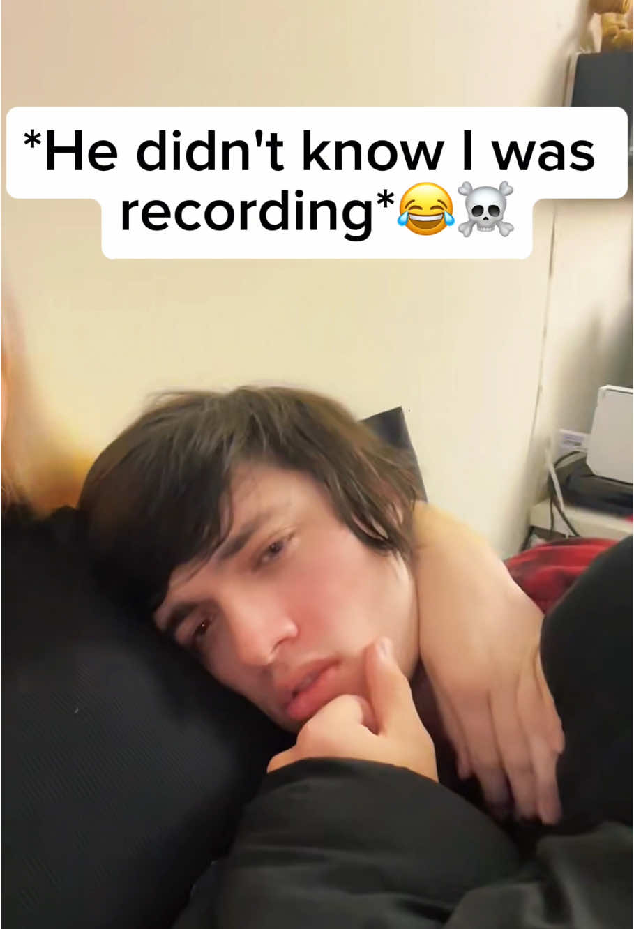 A post by @scare.rank.usaaa on TikTok caption: 😂😂🤣#funnyprank #scareprank #scaring #scarecam #funny #scare #pregnant #videofunny #pranks #usa #tiktok #tiktoklover #tiktoklove #fyp #foryou #foryoupage #prank 