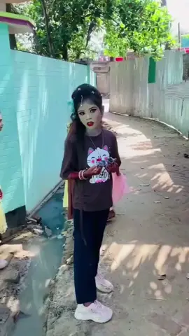 A post by @abeehafatima475 on TikTok caption: 🤣😂😅