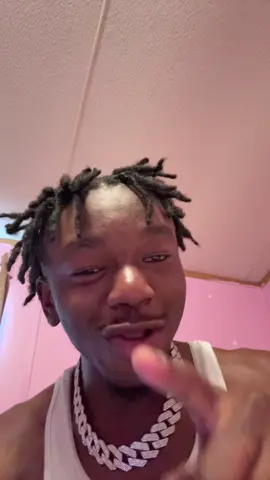 A post by @averagetonio on TikTok