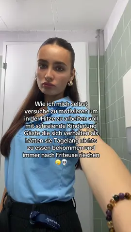 A post by @ on TikTok caption: ich kann keine pommes mehr sehen🫣 #fyp#ihopetheydontseethis#work#takeitasajoke#justforfun#worklife#luzern#swiss  