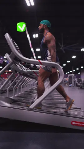 A post by @omar.hiit on TikTok caption: Treadmill tip, stop cutting your calories in half, either slow it down or decrease the incline , but never hold on 