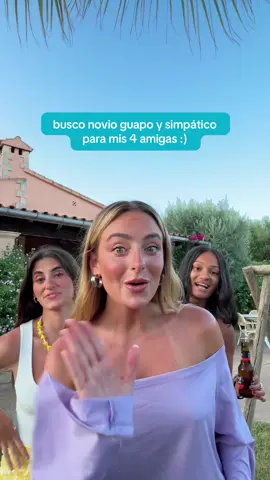A post by @nataliaxprr on TikTok caption: como son de guapas 💗