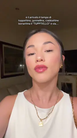 A post by @maryesp_ on TikTok caption: percepitemi così fino a dicembre, ho caldo! 