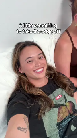 A post by @raelyn_cs on TikTok caption: just a lil sumthin 😋