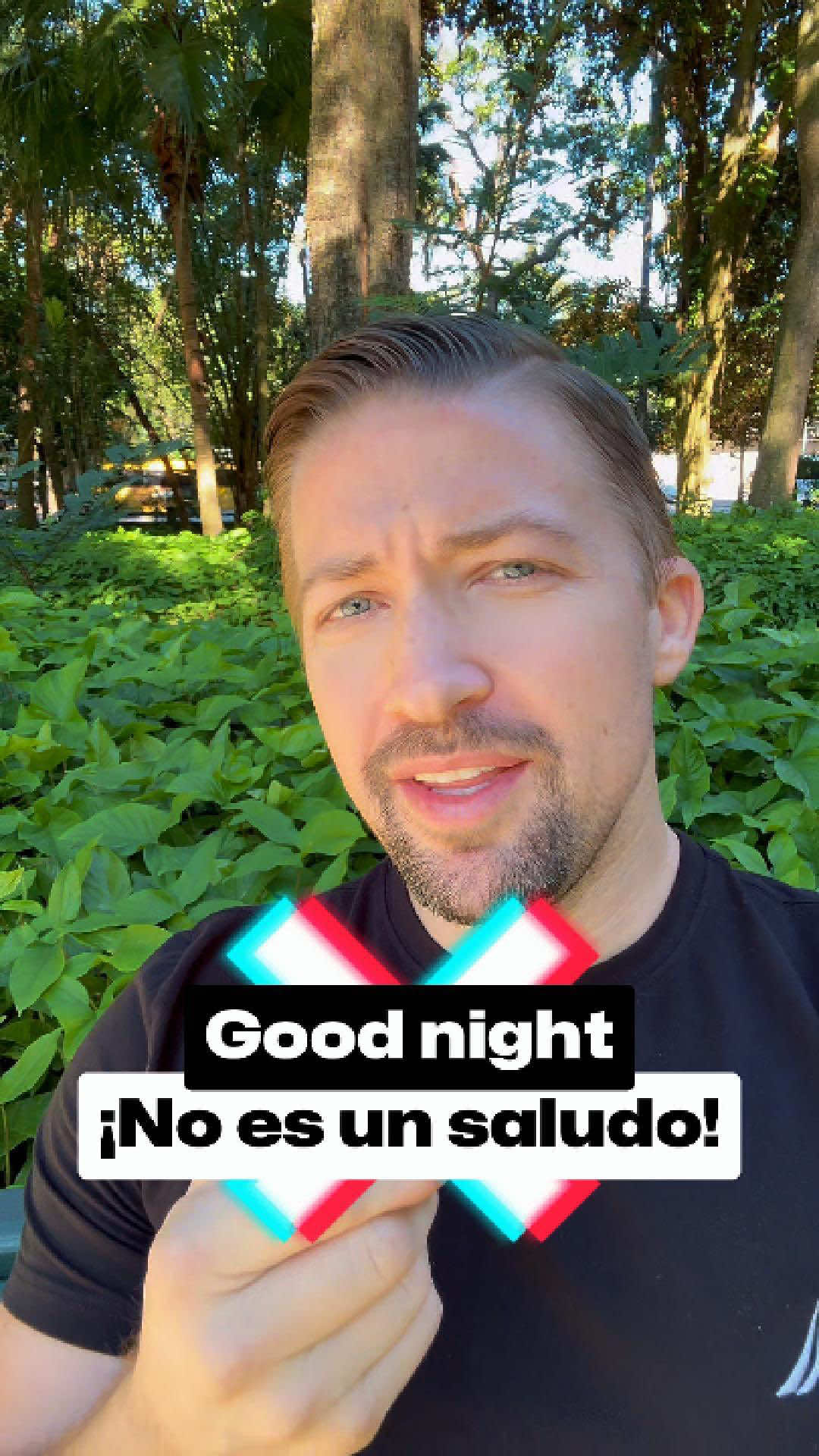 A post by @gringlesfacil on TikTok caption: No saludes con Good night, en inglés solo es para despedirse. Sígueme para más inglés real que no enseñan en la escuela. #aprenderingles 