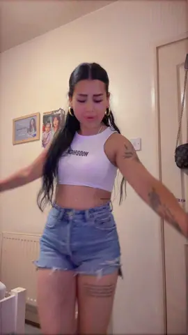 A post by @sofiaalexandraaa on TikTok caption: Hai șefa , dansează #sofia🐣❤️ #😆😆 #hai #sefa #alea #bune #etc #CL #✌️ #doreldelapopesti @DoreldelaPopesti2025 